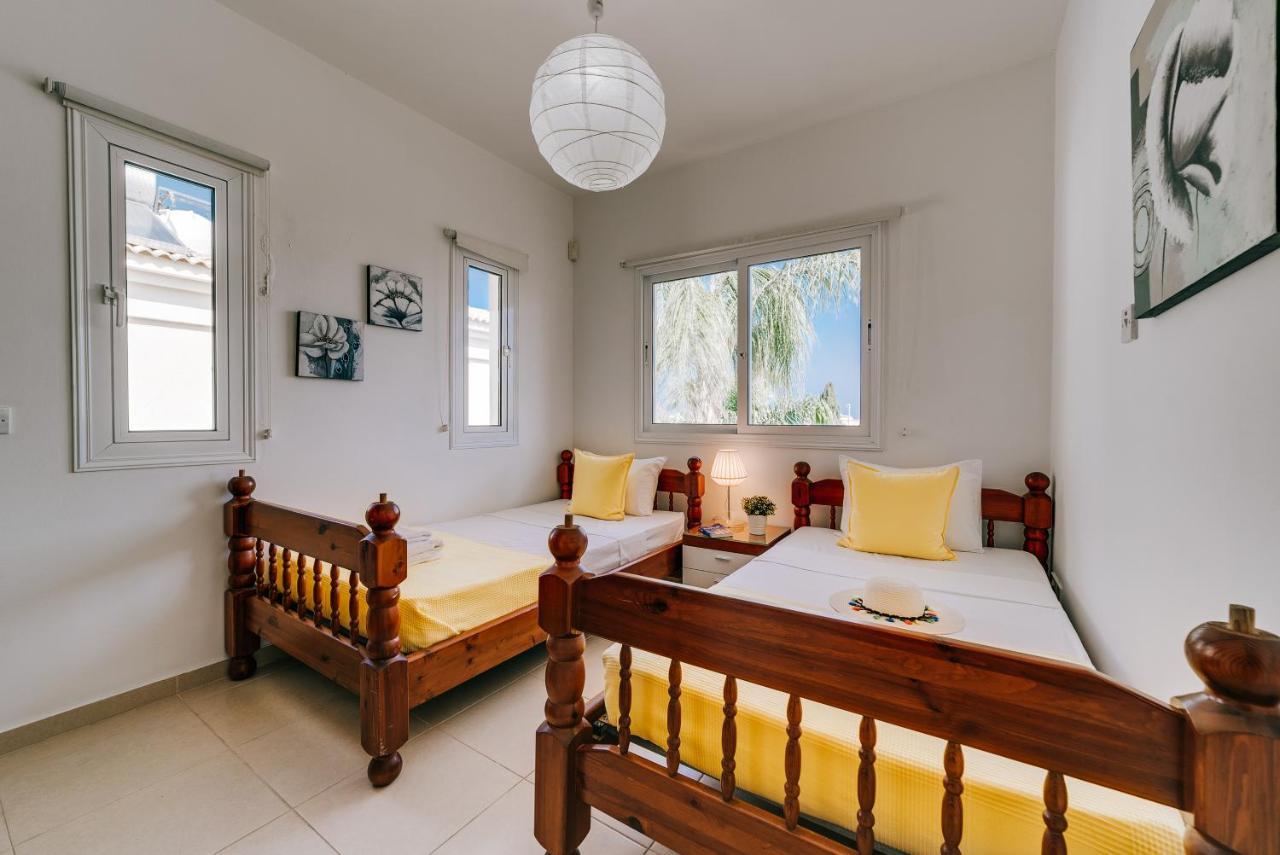 Villa Abbie Paralimni Exterior foto