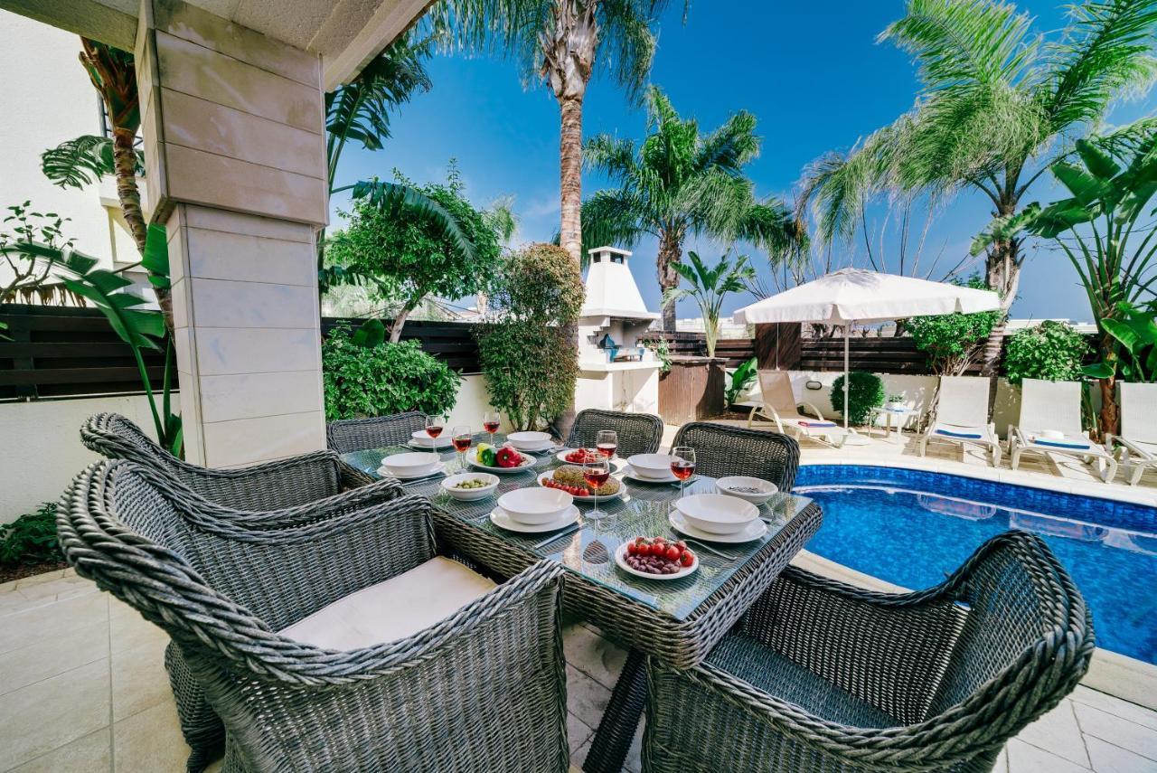 Villa Abbie Paralimni Exterior foto